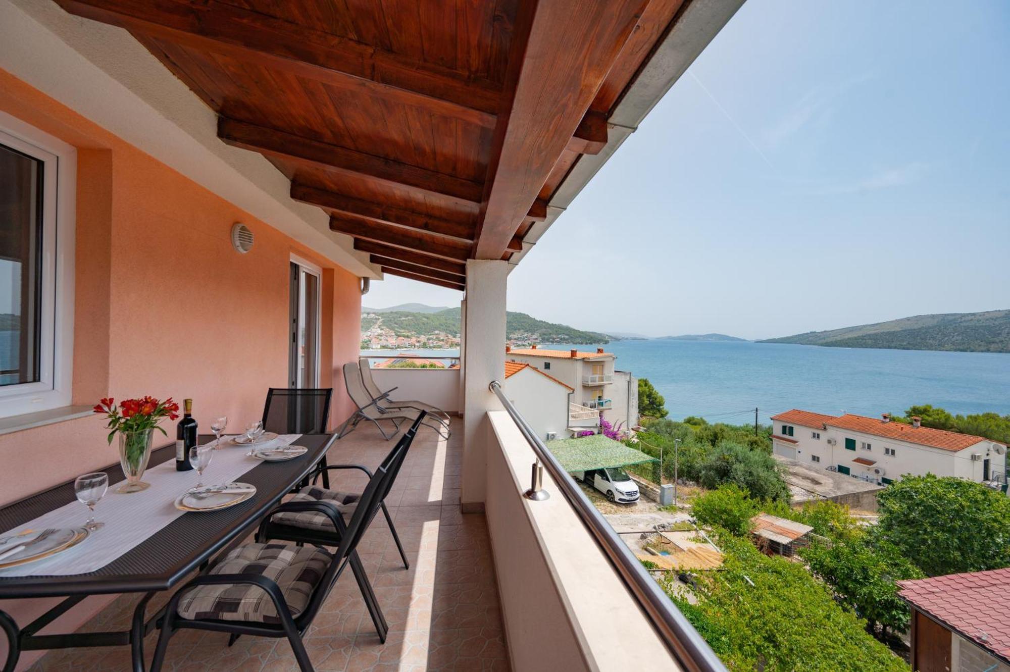 Apartments Iva Marina Esterno foto